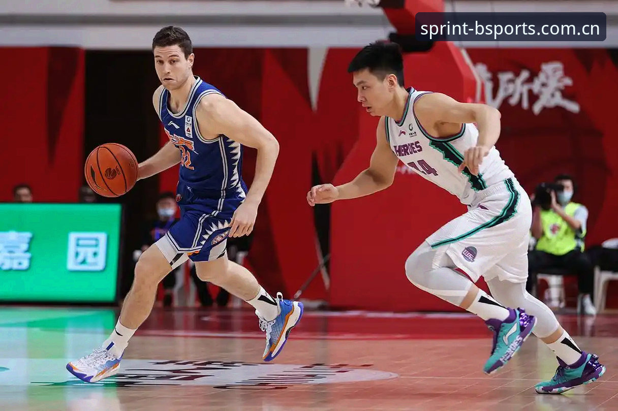 BSports体育实时比分 上海男篮G4关键战深度评测:替补短板与体能危机,B体育平台赛事视角全解析